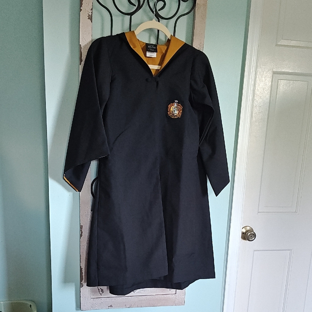 Kids Authentic Wizarding World of Harry Potter Hufflepuff Robe Sz XXXS